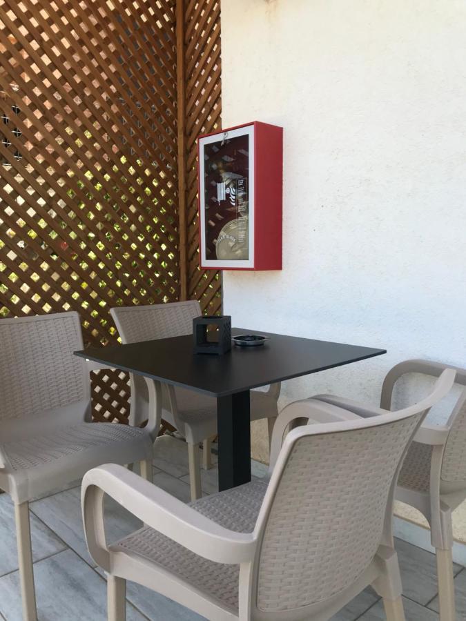 Seahorse Hotell Ksamil Exteriör bild