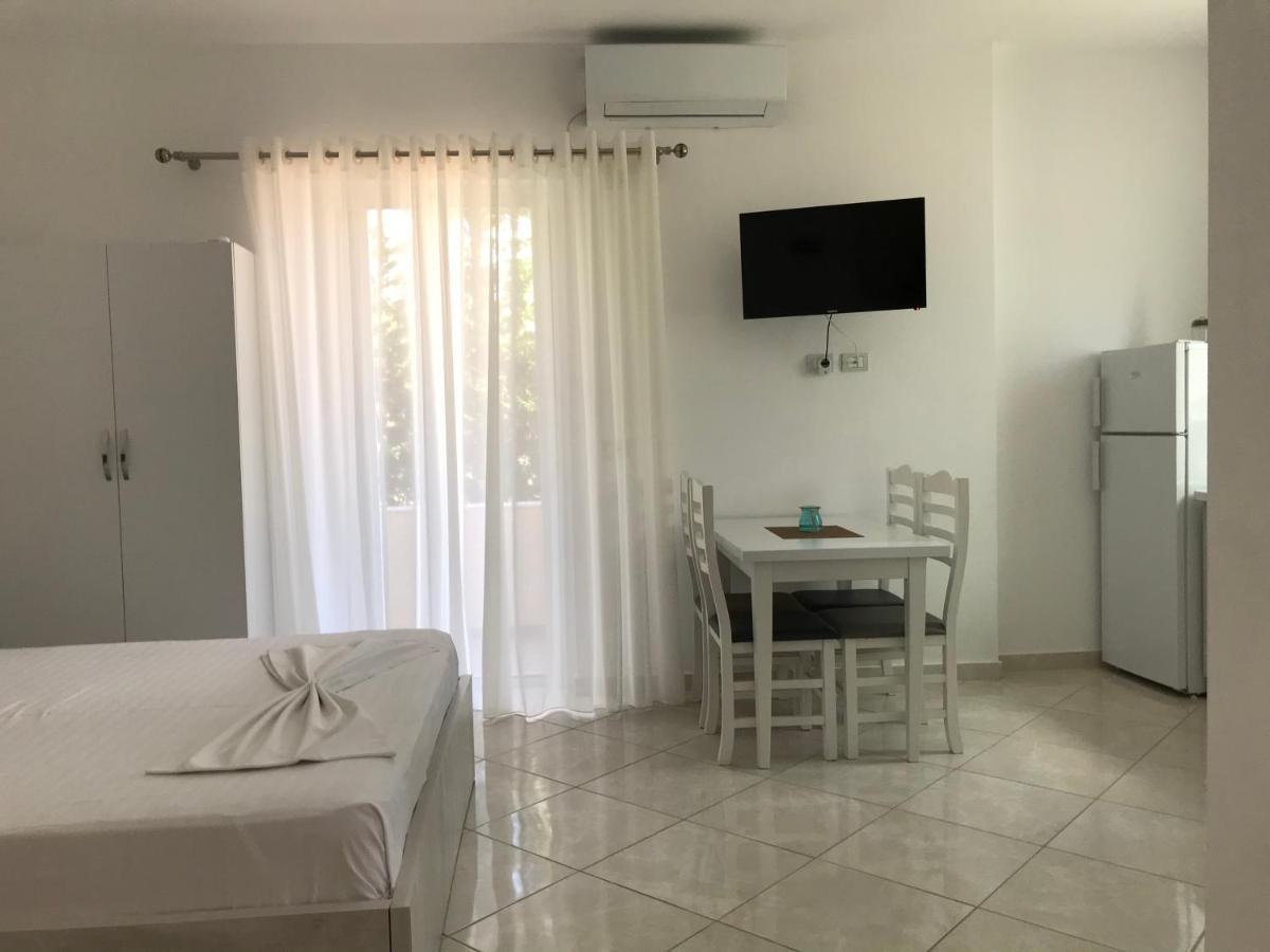 Seahorse Hotell Ksamil Exteriör bild