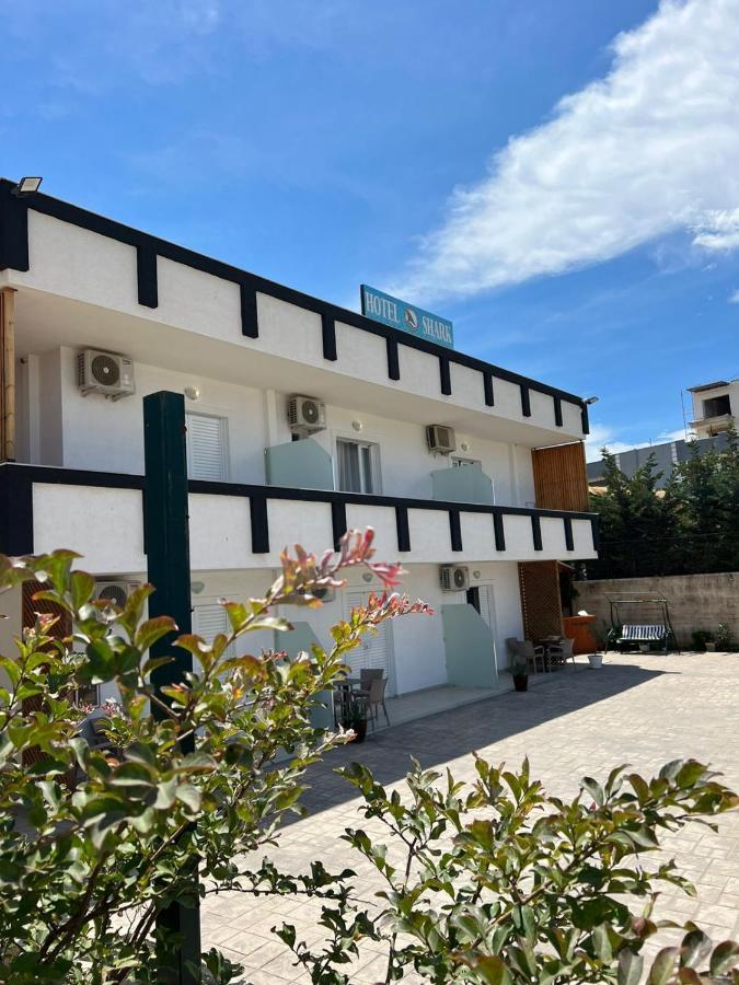 Seahorse Hotell Ksamil Exteriör bild